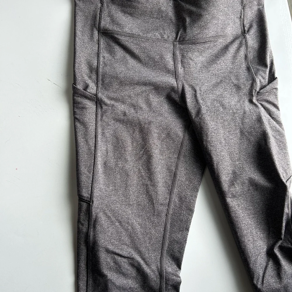 grey lululemon leggings - Picture 3 of 5
